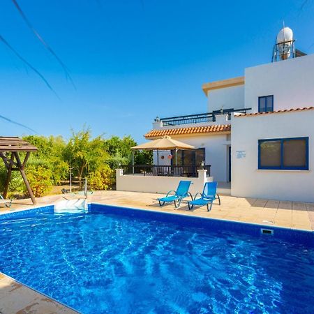Villa Charoula Pente Paphos Exteriör bild