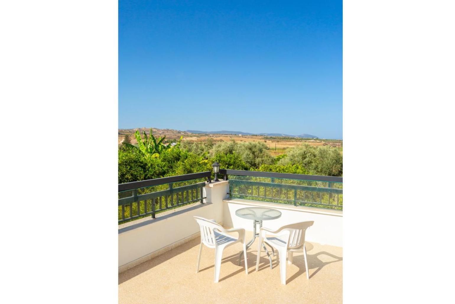 Villa Charoula Pente Paphos Exteriör bild
