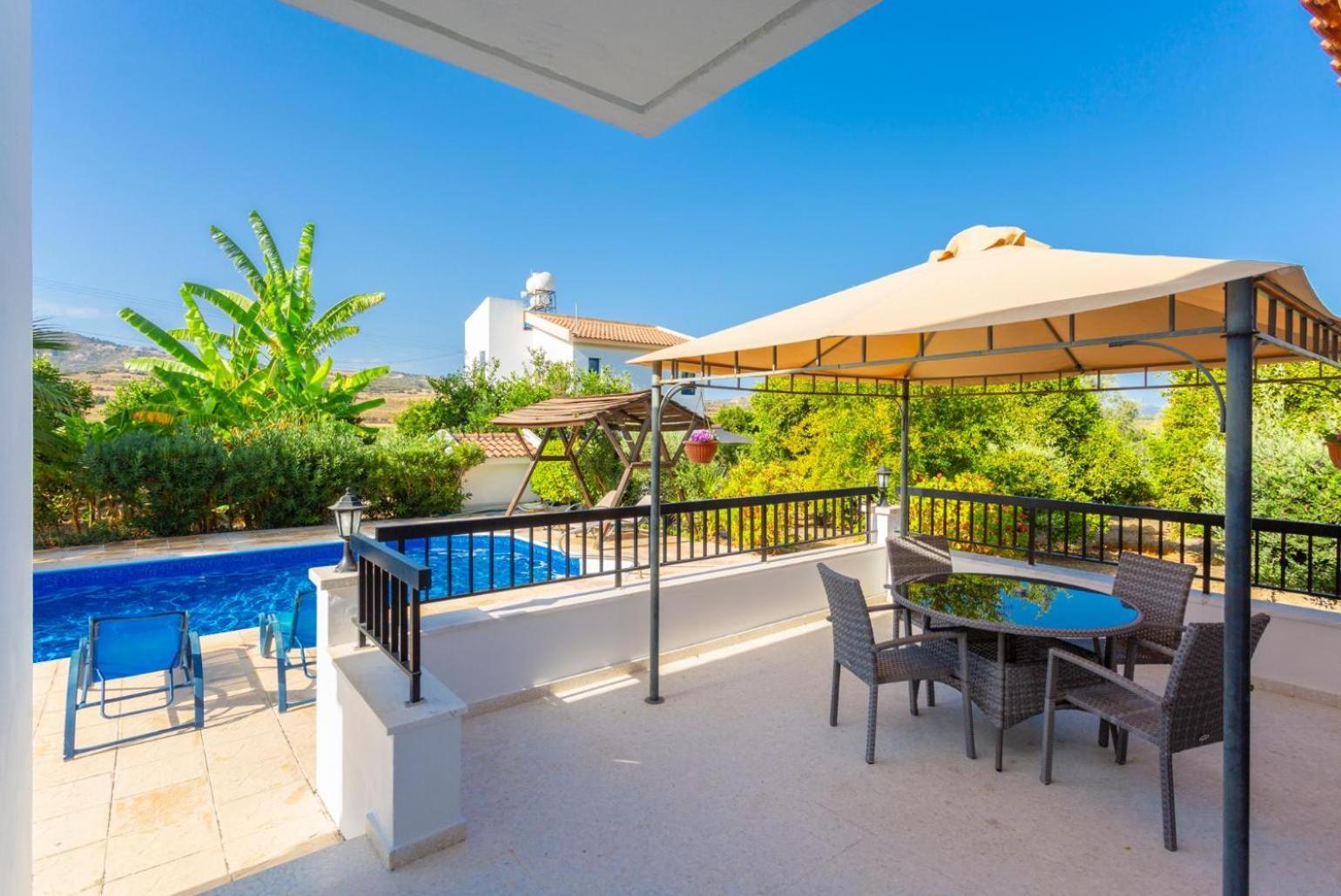 Villa Charoula Pente Paphos Exteriör bild