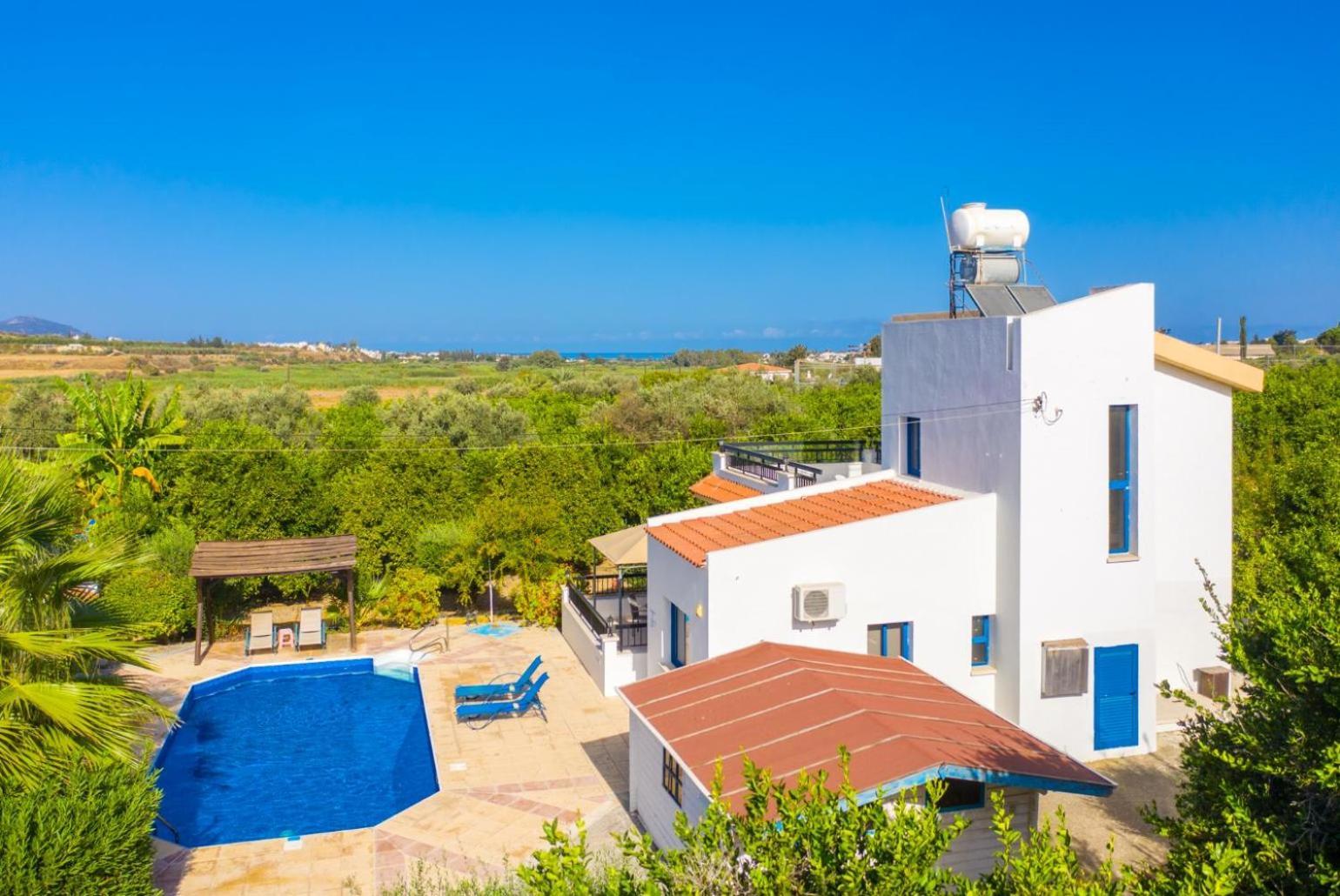 Villa Charoula Pente Paphos Exteriör bild